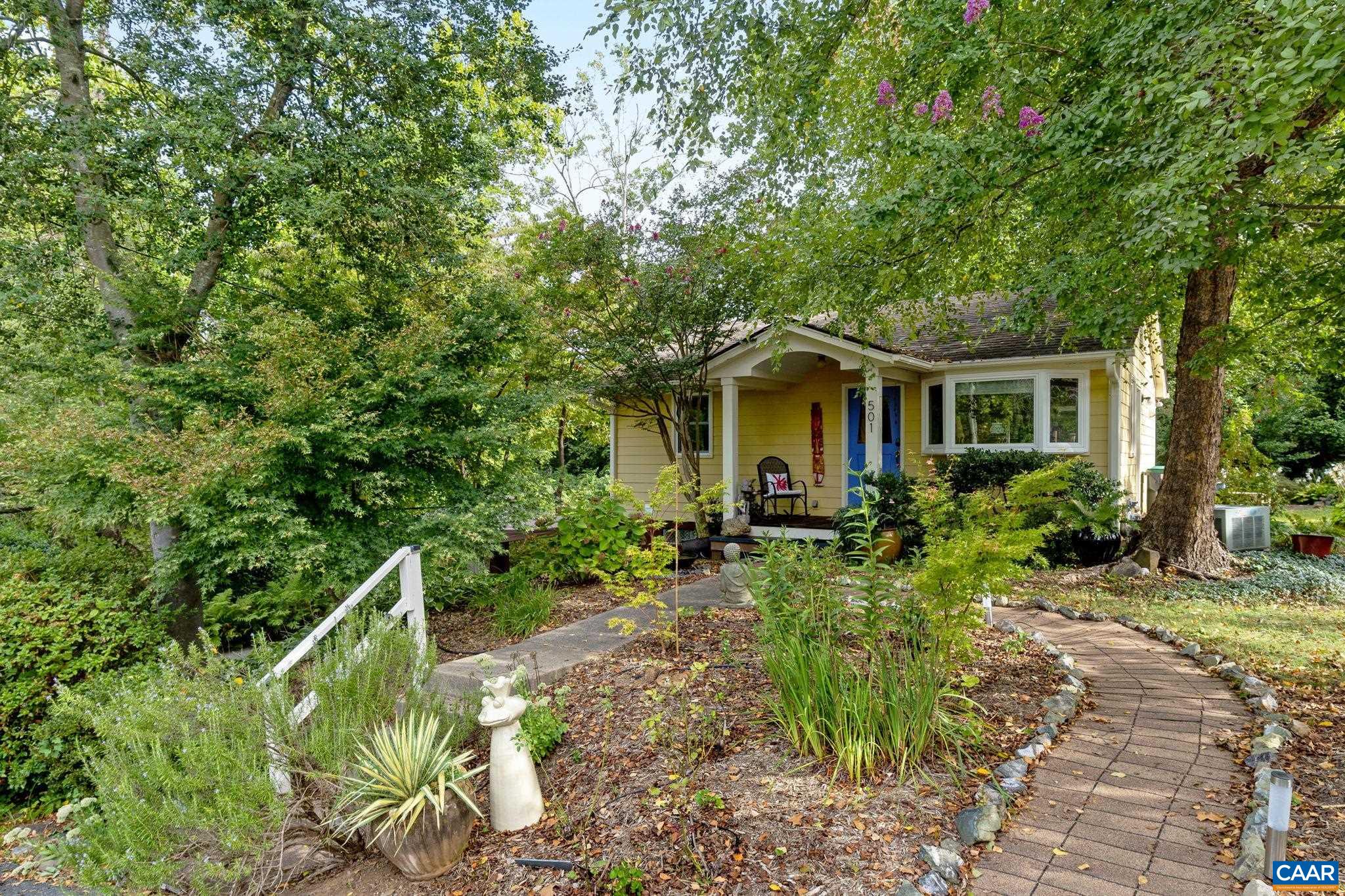 501 STONEHENGE AVE