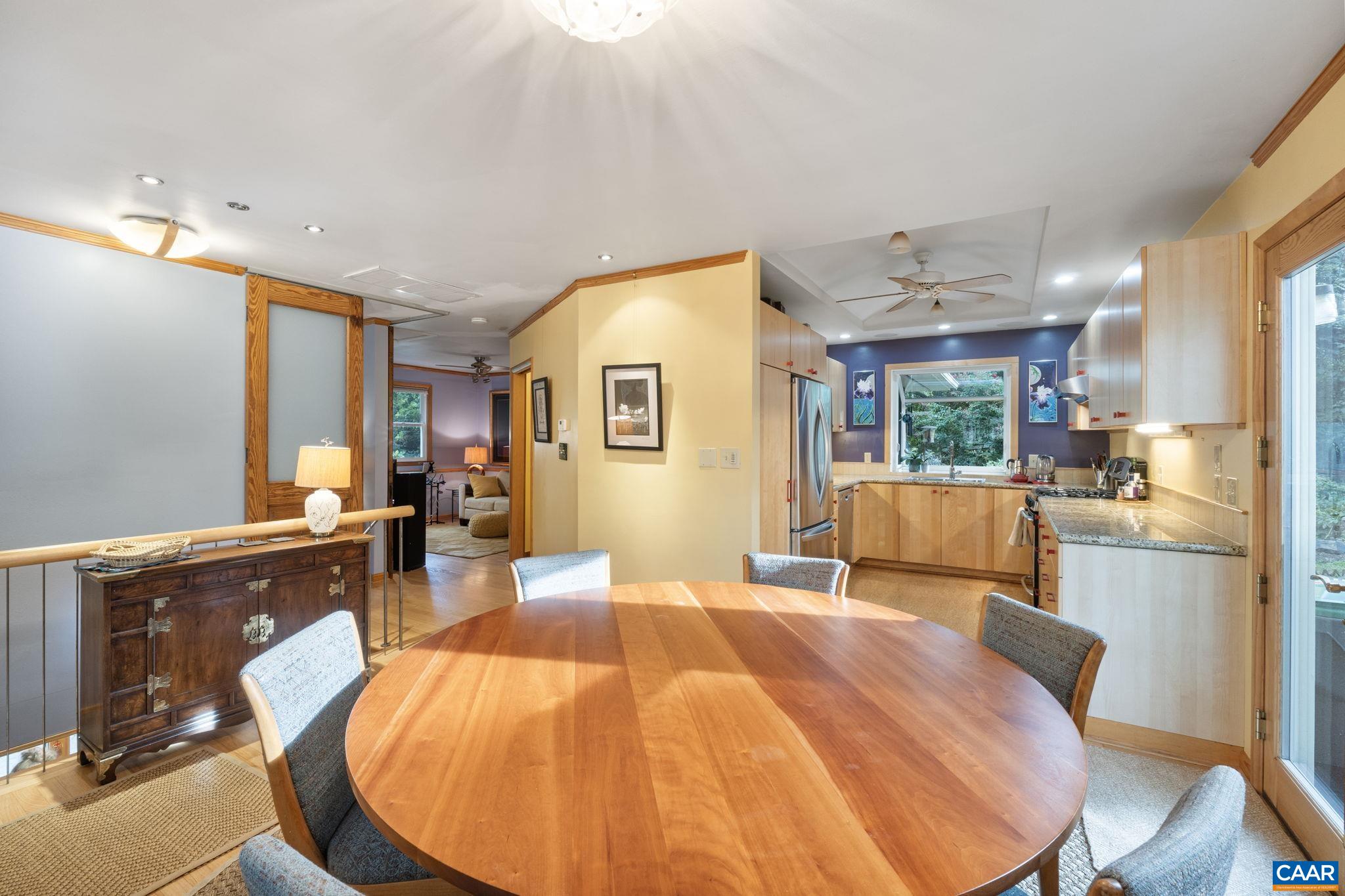 501 STONEHENGE AVE