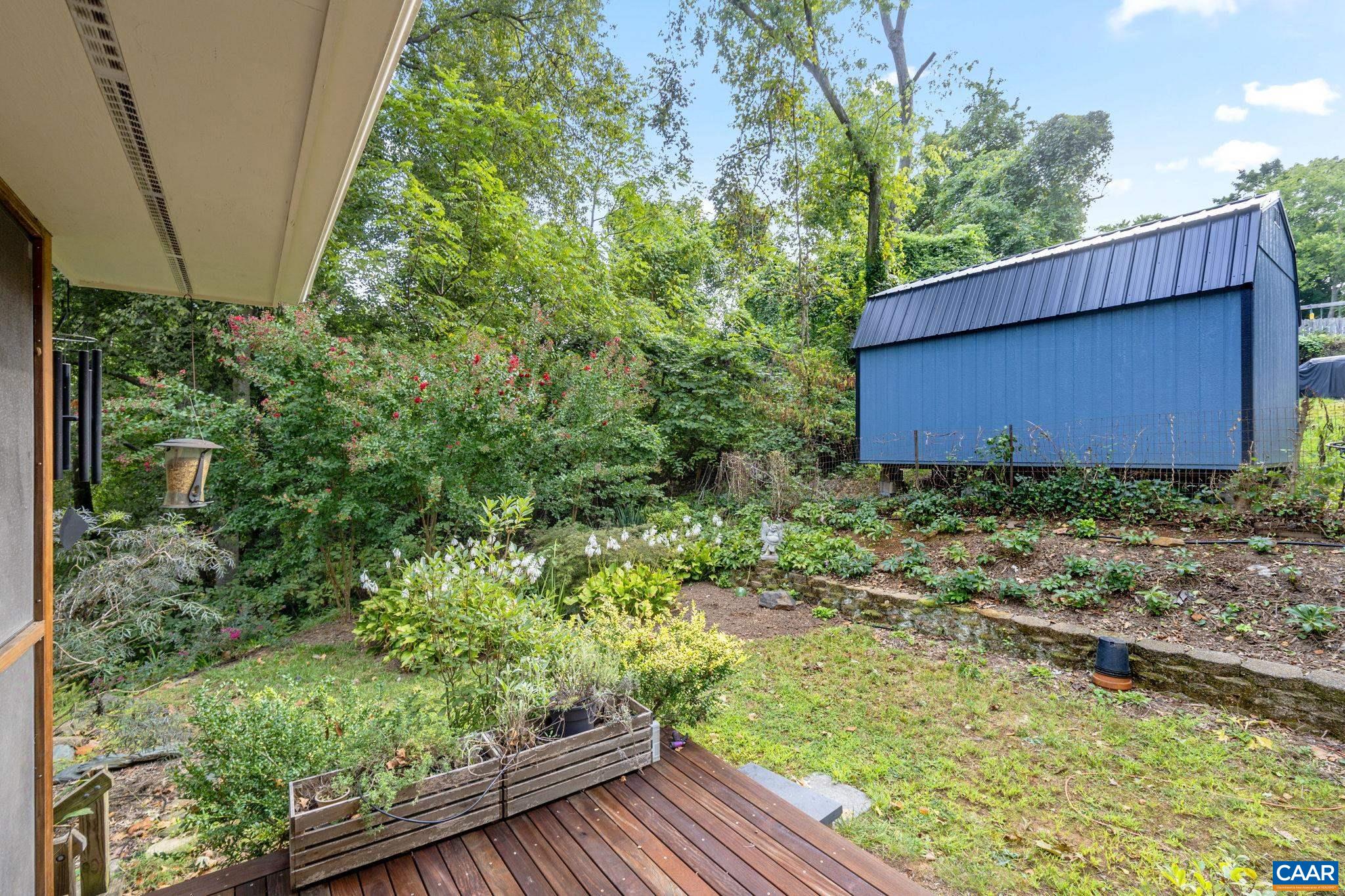 501 STONEHENGE AVE