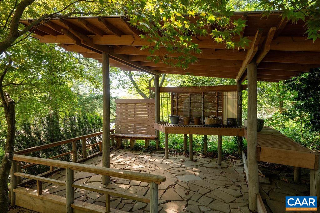 107 PERRY DR
