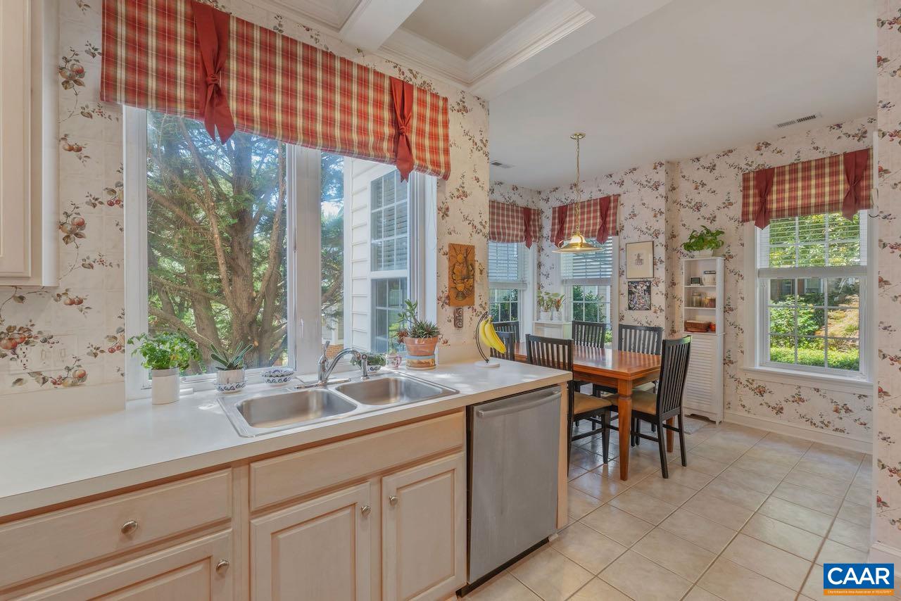 1102 COURTYARD DR