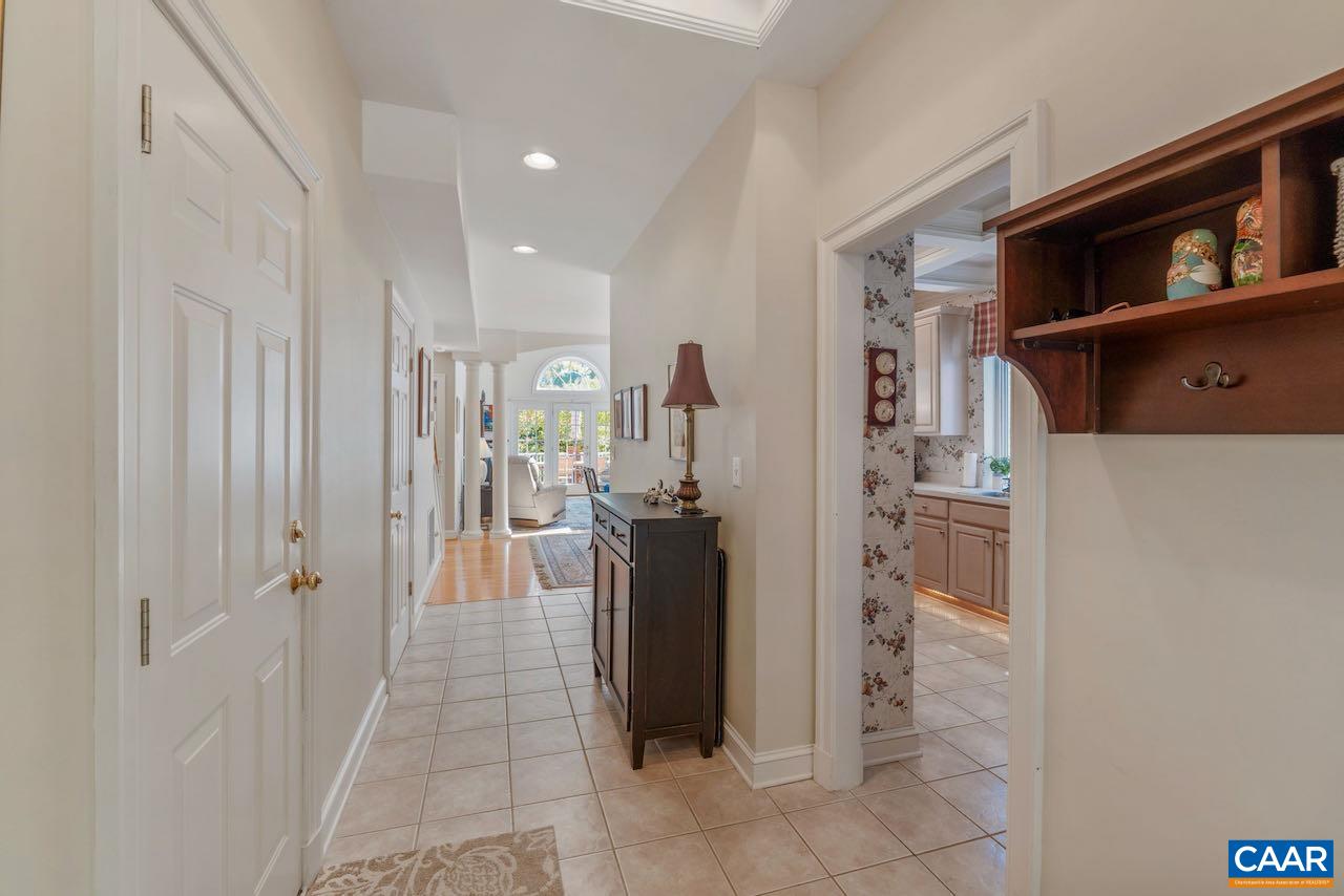 1102 COURTYARD DR