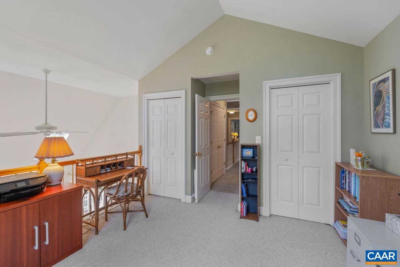 1102 COURTYARD DR