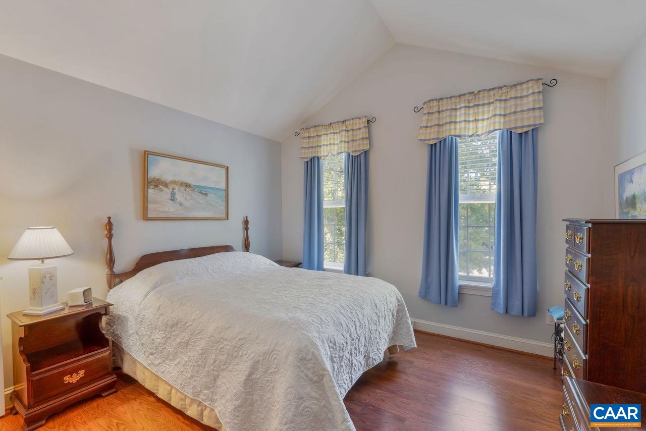 1102 COURTYARD DR