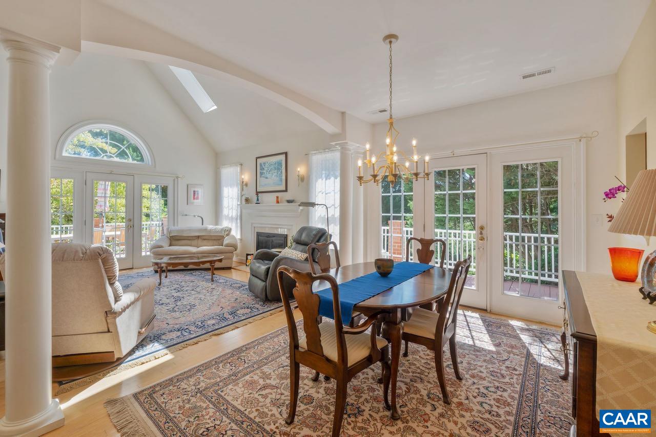 1102 COURTYARD DR