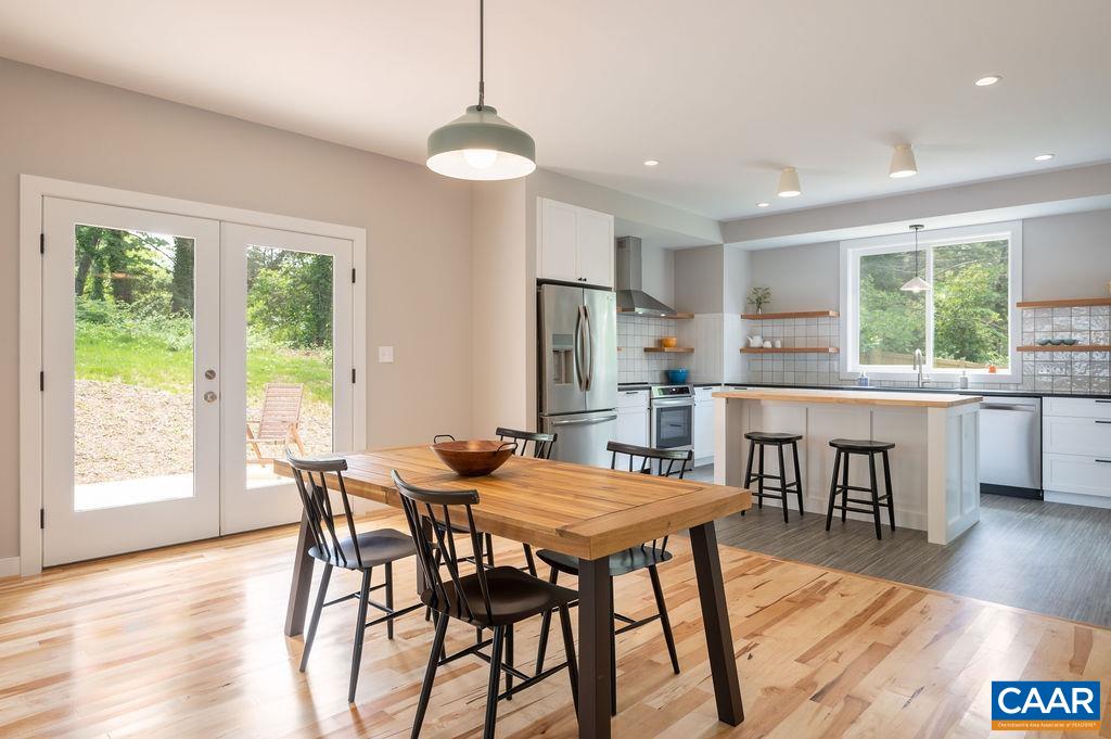 106 BUCKINGHAM CIR