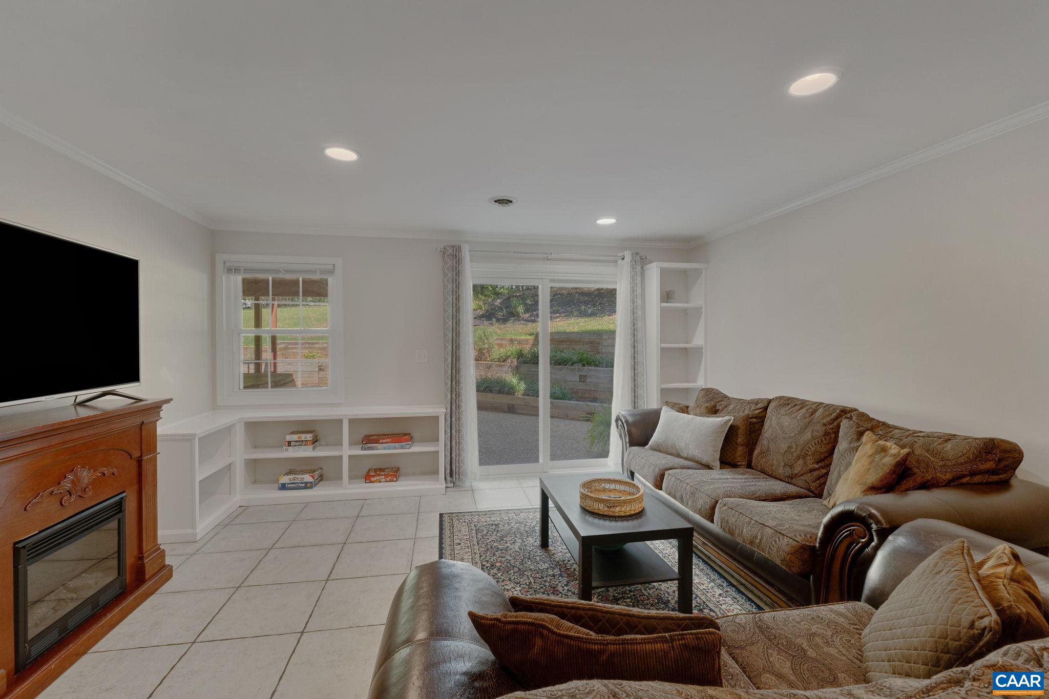 1634 PEPPERIDGE LN
