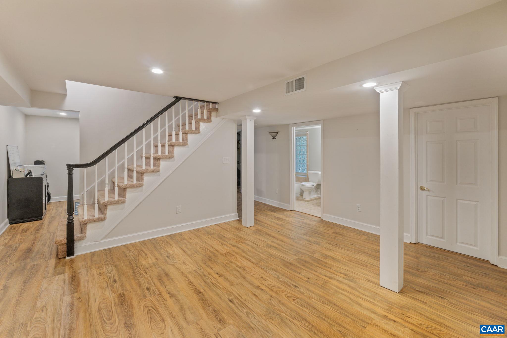 2731 MCELROY DR