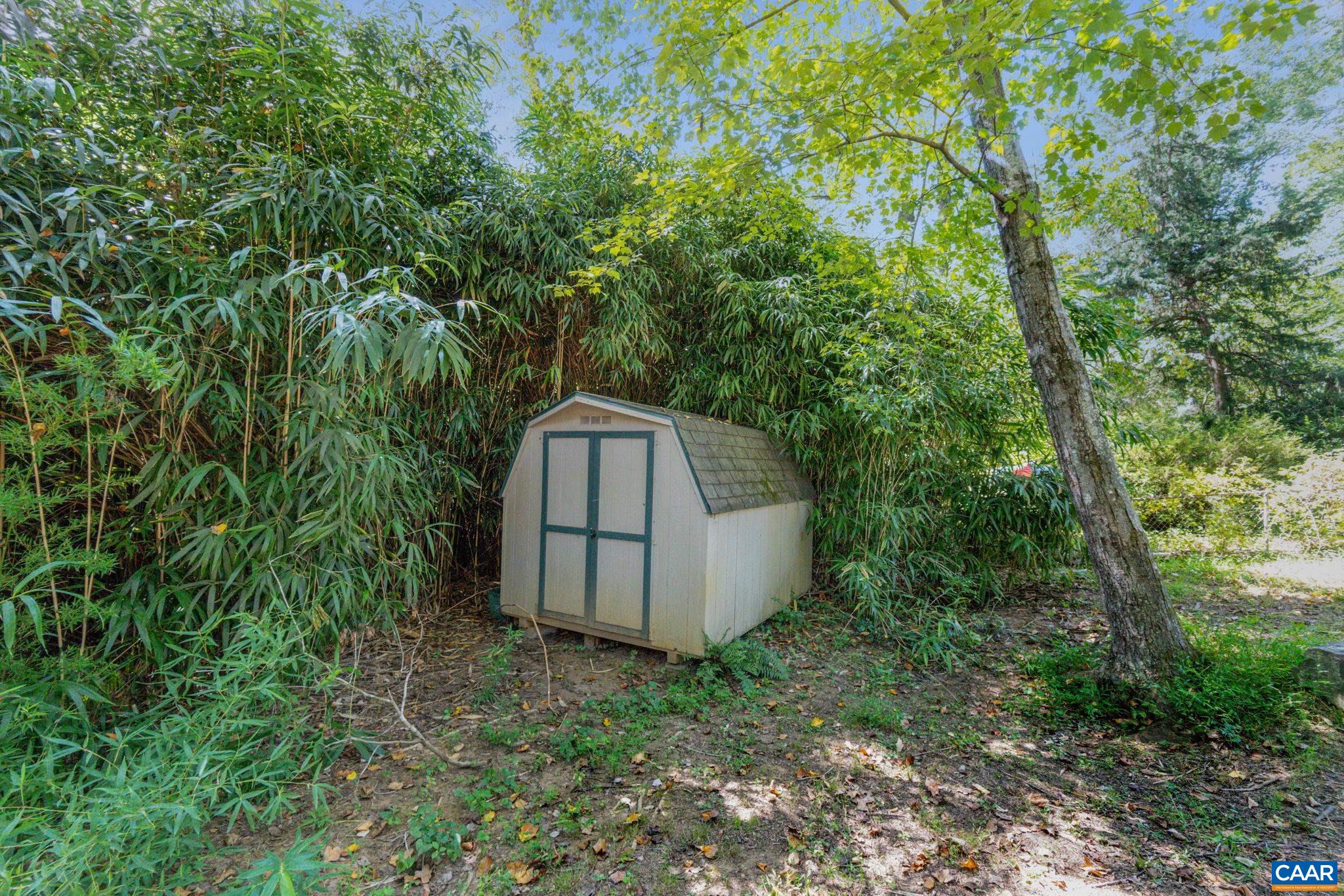 2731 MCELROY DR