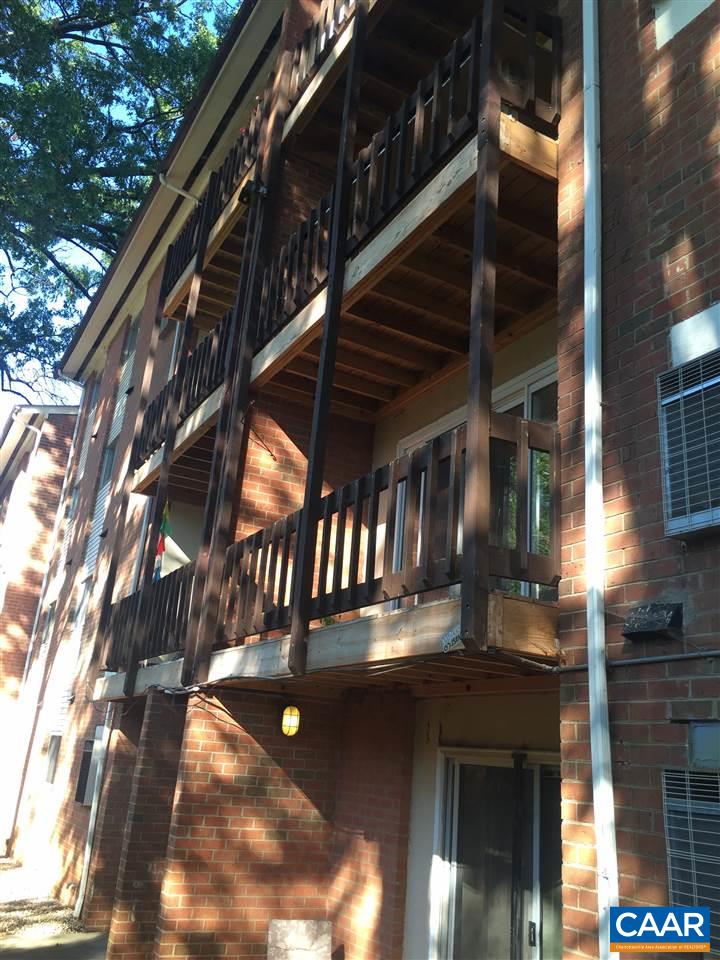 1215 WERTLAND ST Unit: c14