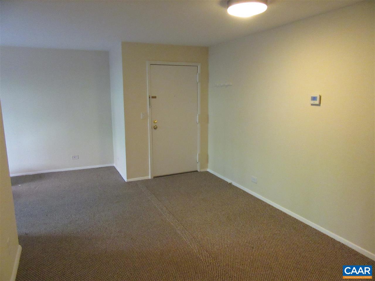 1215 WERTLAND ST Unit: c14