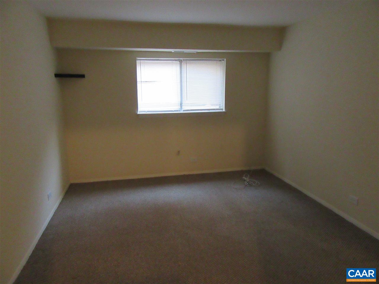 1215 WERTLAND ST Unit: c14