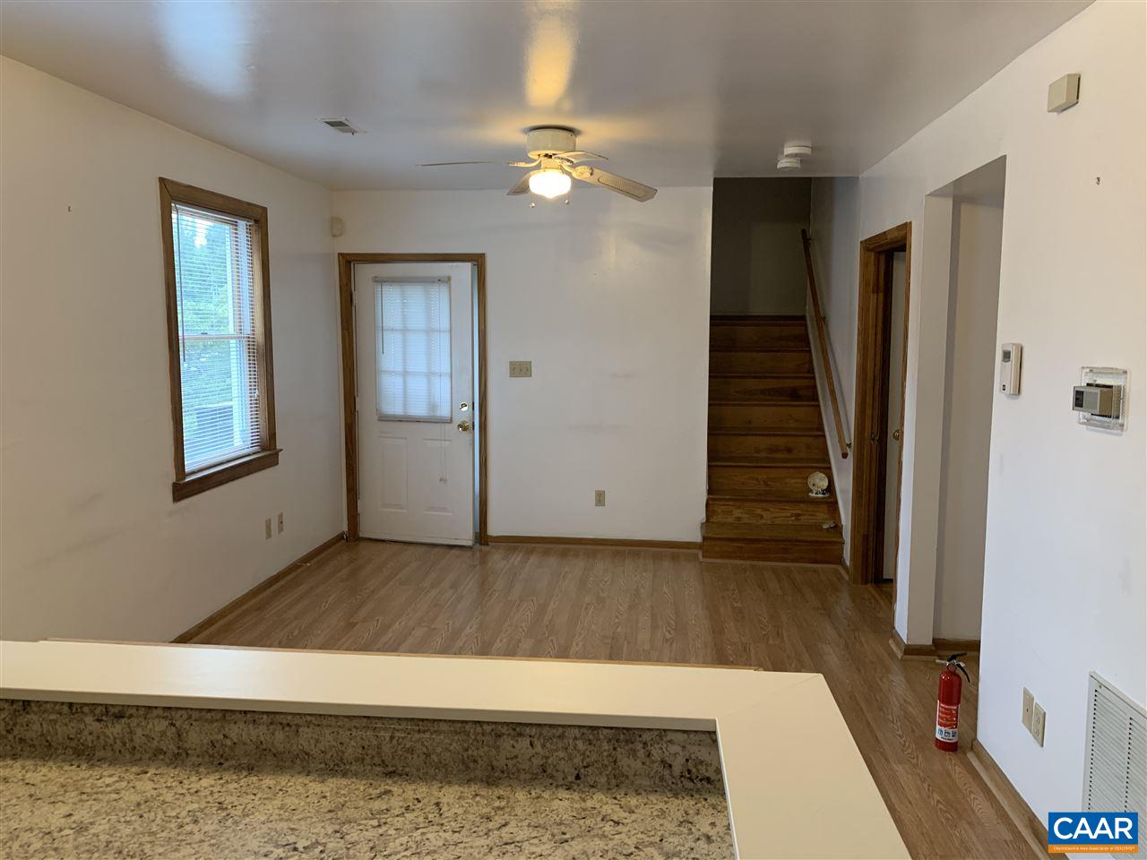 108 CARROLLTON TER Unit: B