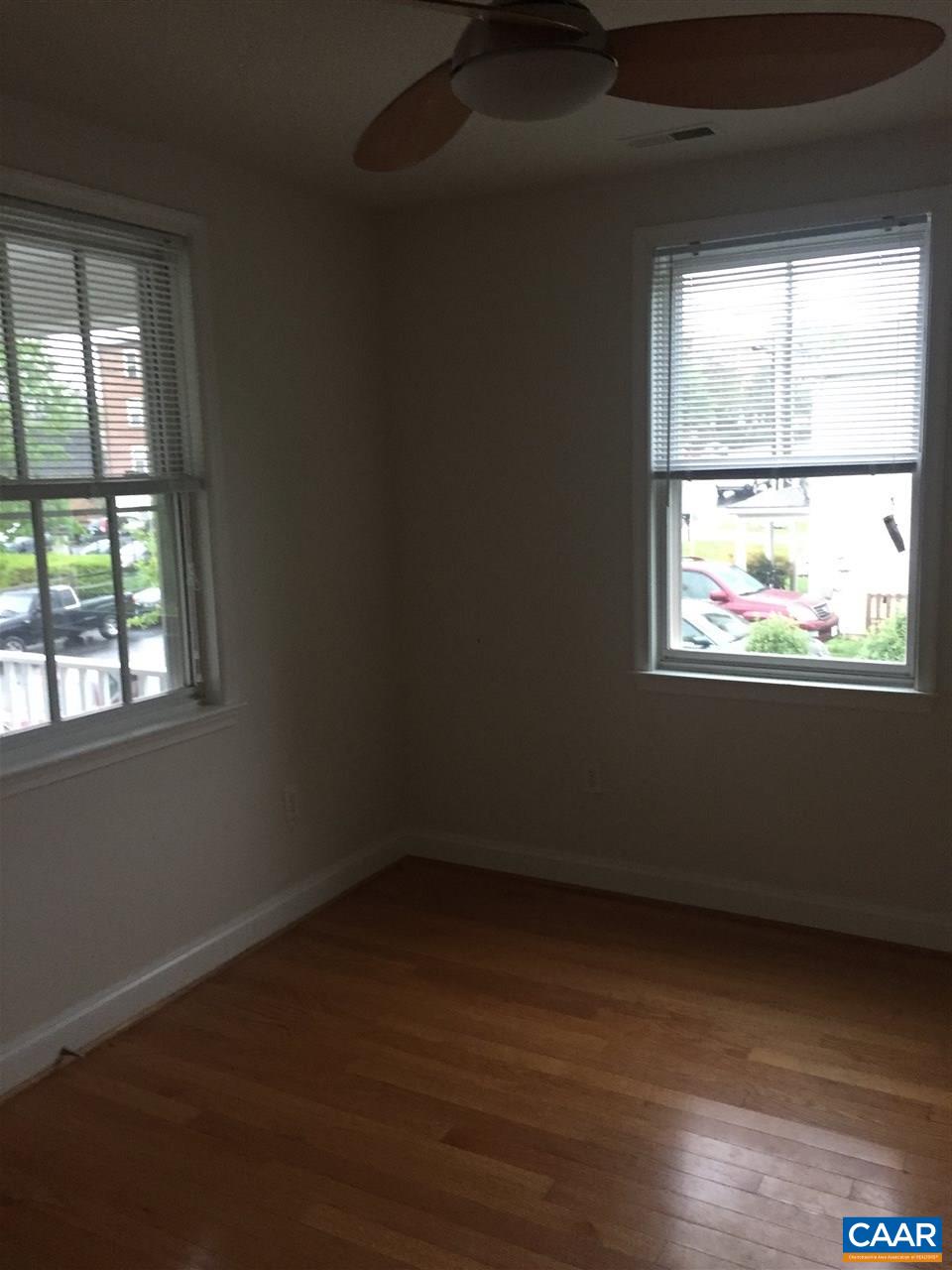 1201 JOHN ST