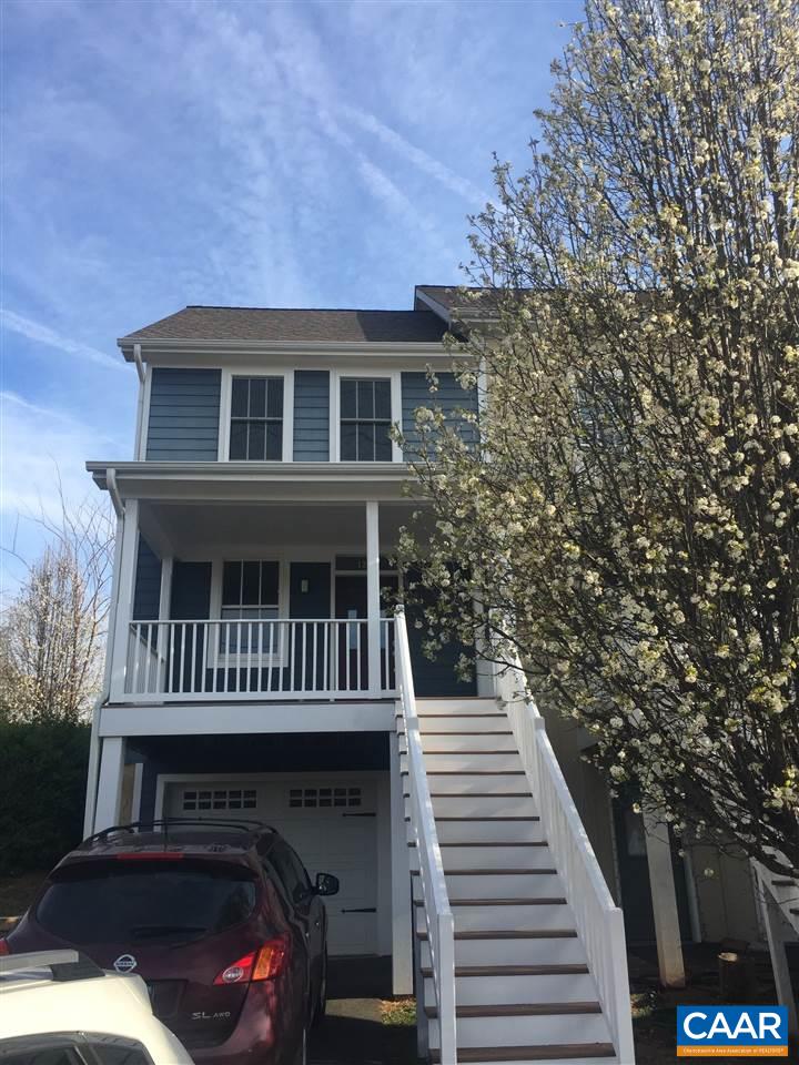 1201 JOHN ST