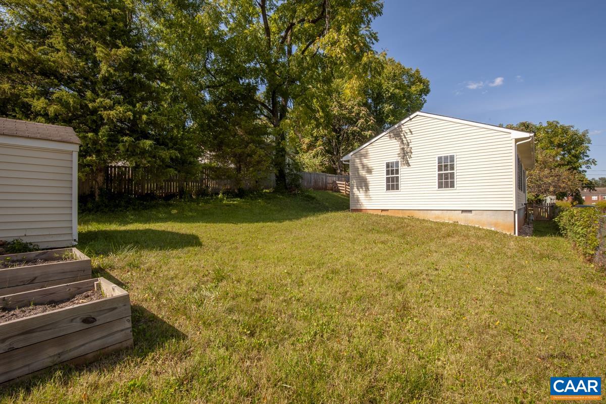 717 ELM ST