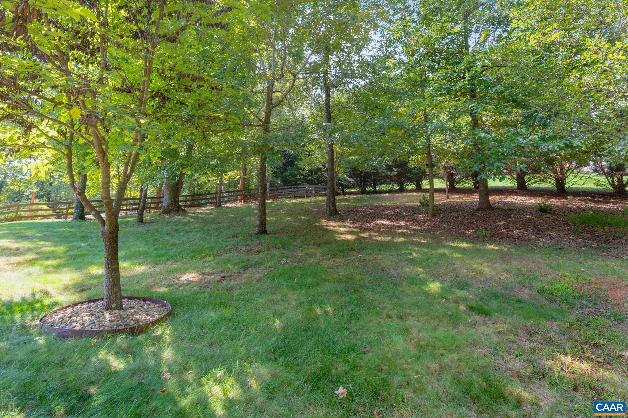 397 LAKE DR