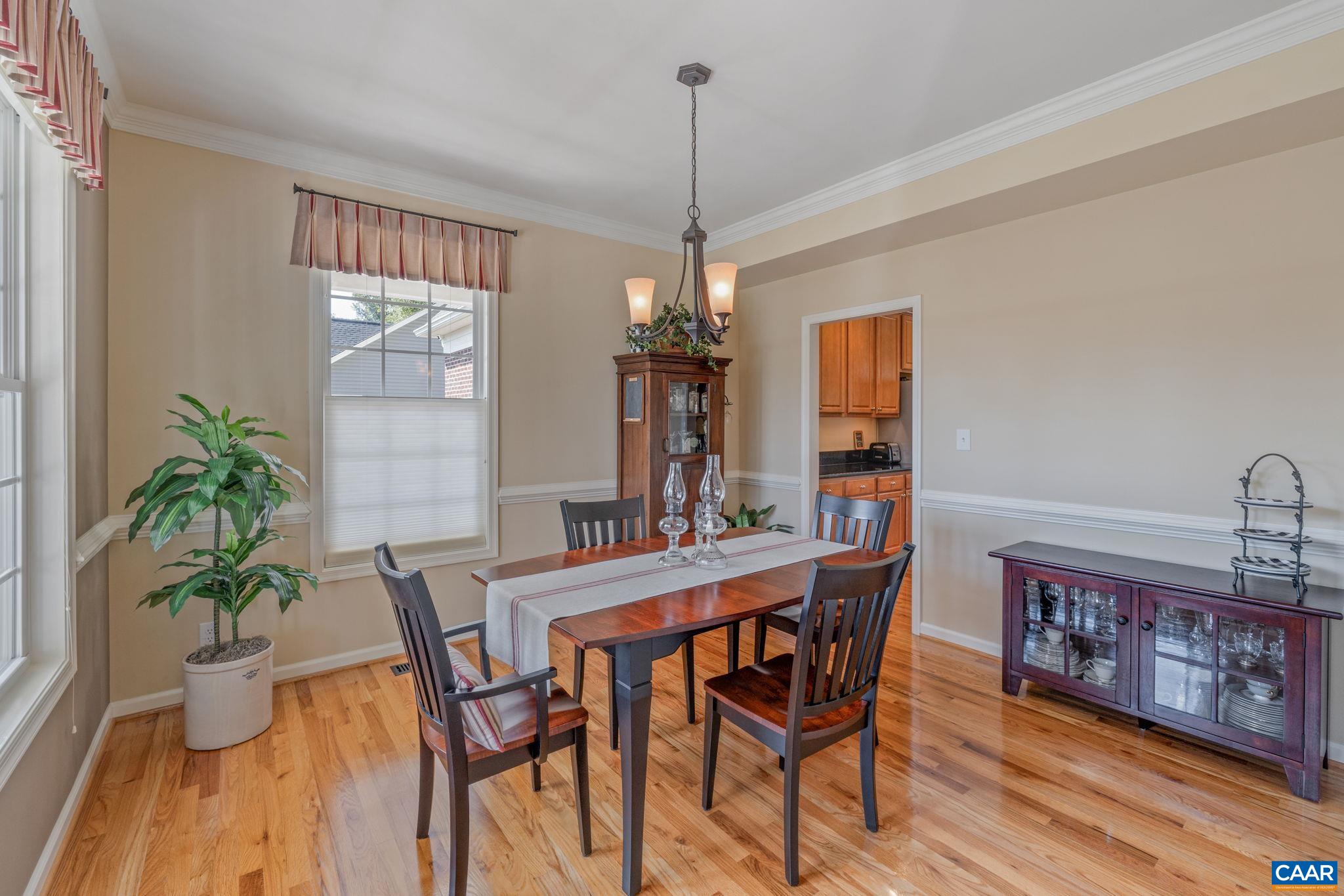 397 LAKE DR