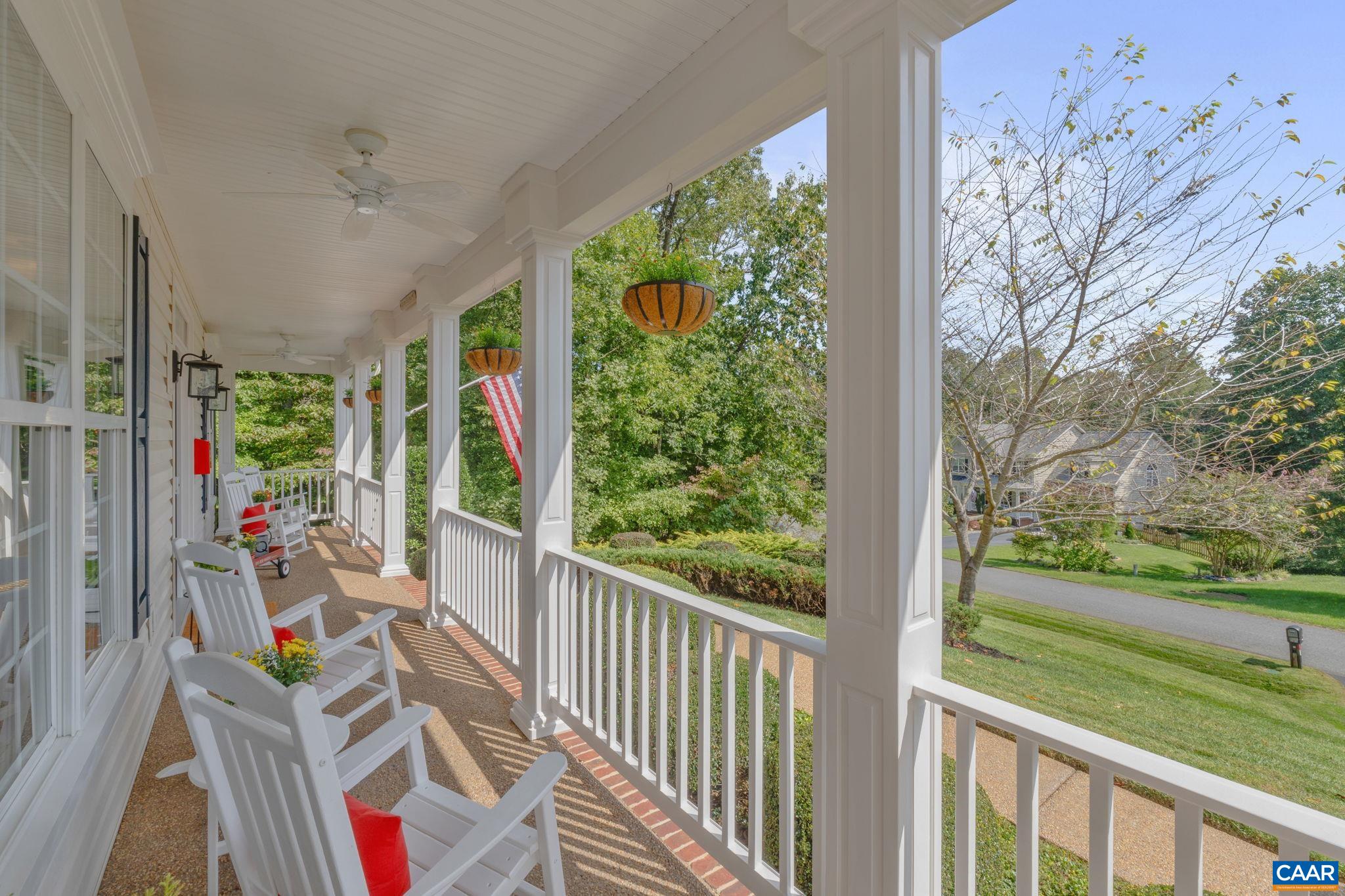 397 LAKE DR