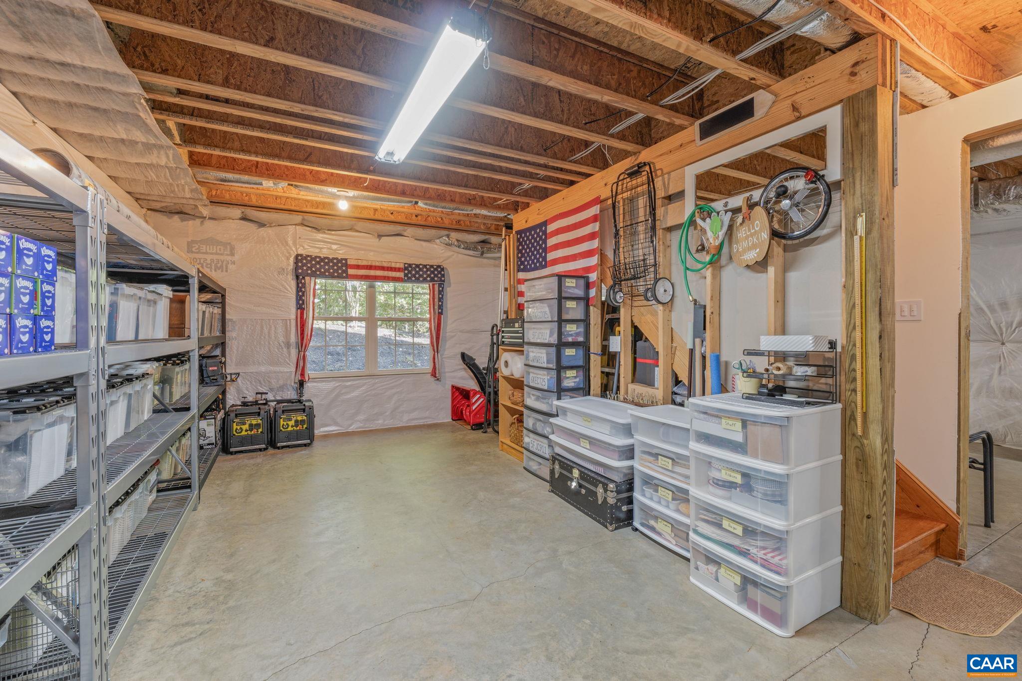 397 LAKE DR