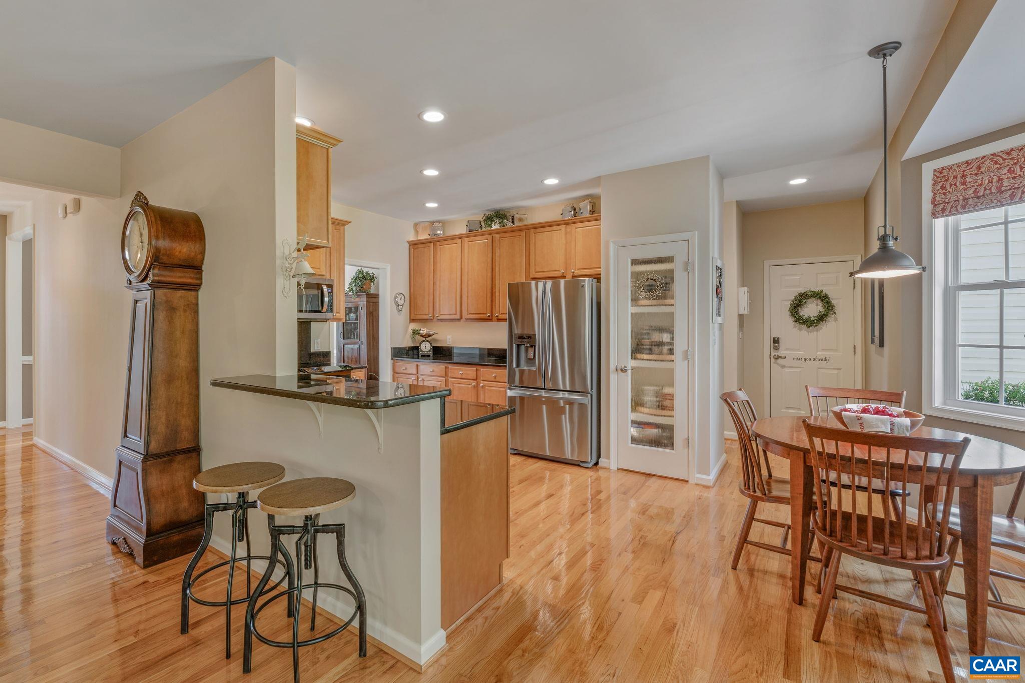 397 LAKE DR