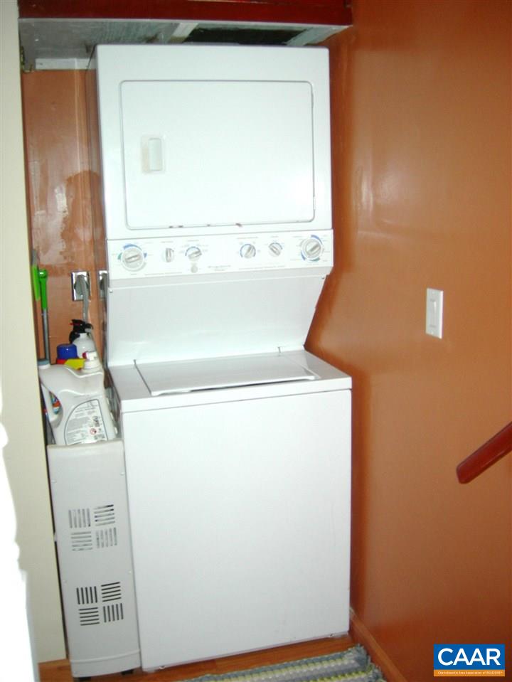1305 WERTLAND ST Unit: B4