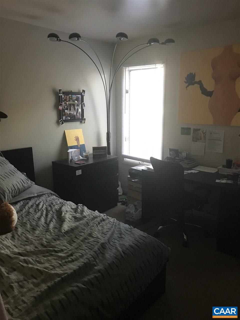1305 WERTLAND ST Unit: B4