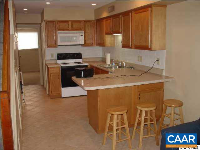 2100 JEFFERSON PARK AVE Unit: 5