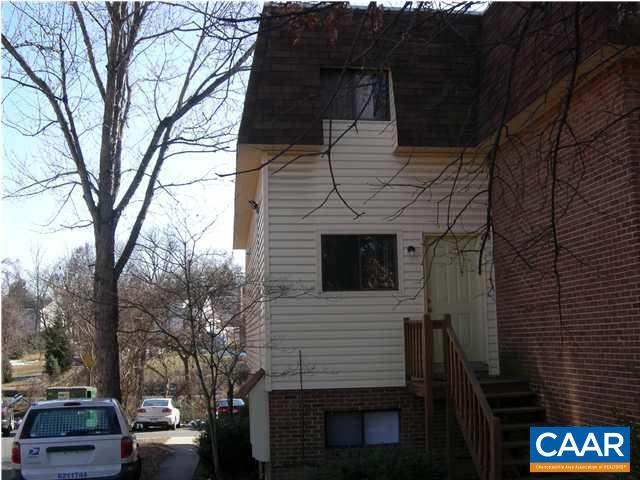 2100 JEFFERSON PARK AVE Unit: 8