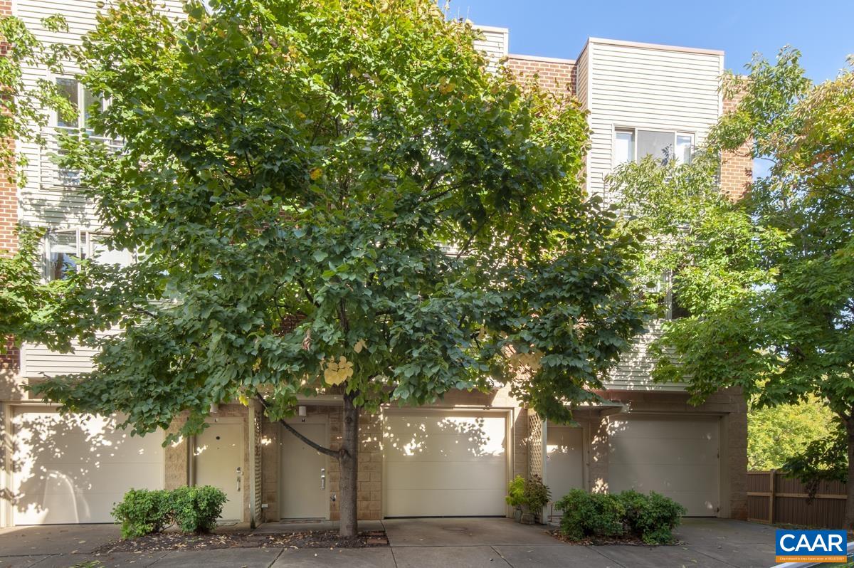 1013 LINDEN AVE Unit: M