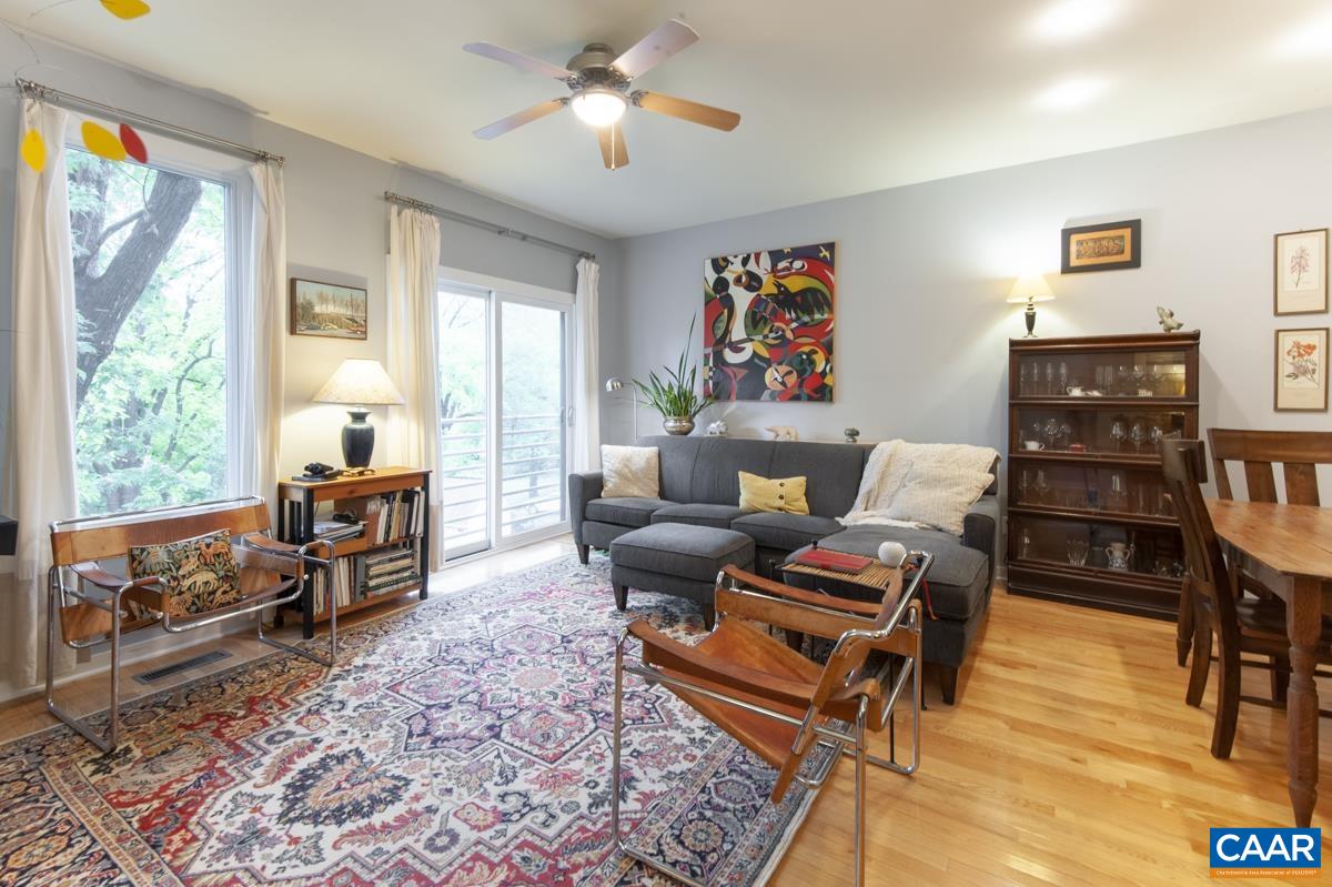 1013 LINDEN AVE Unit: M