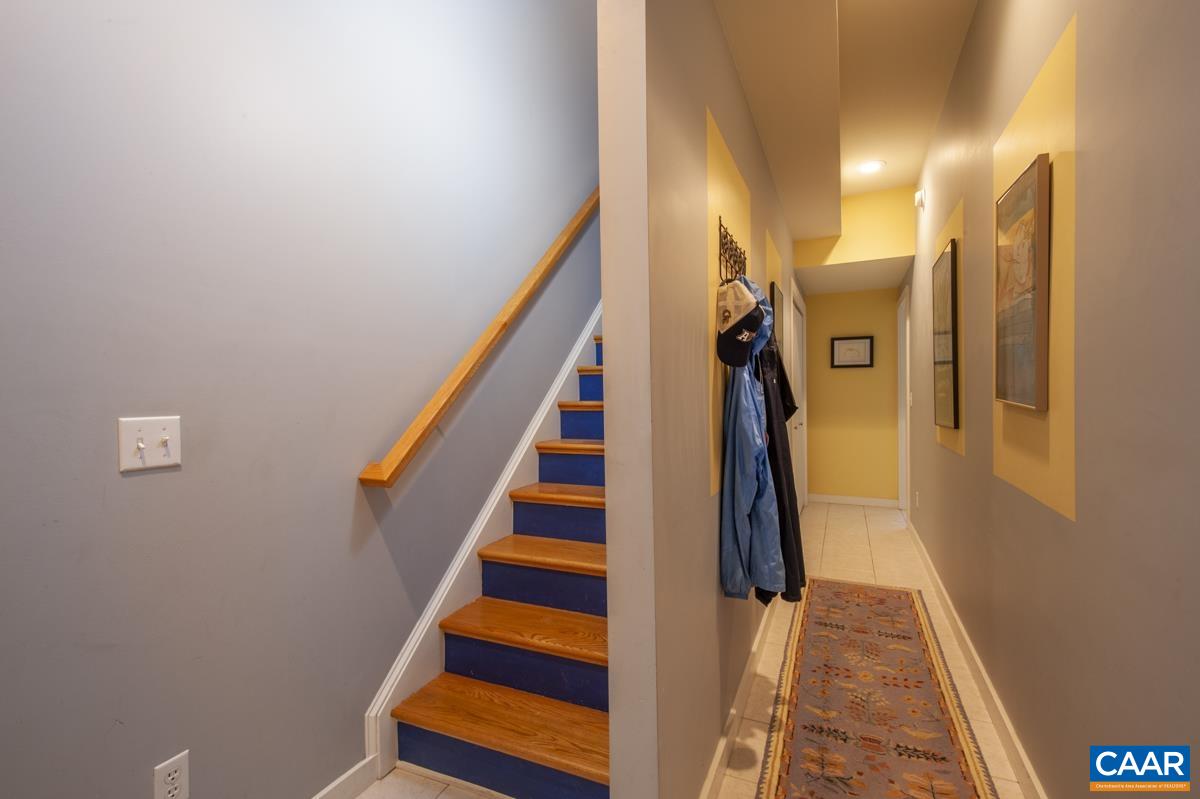 1013 LINDEN AVE Unit: M