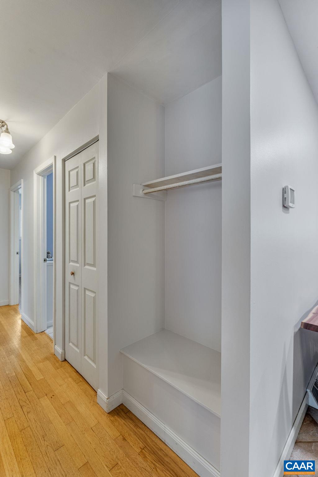 2305 WILLIAMSBURG RD