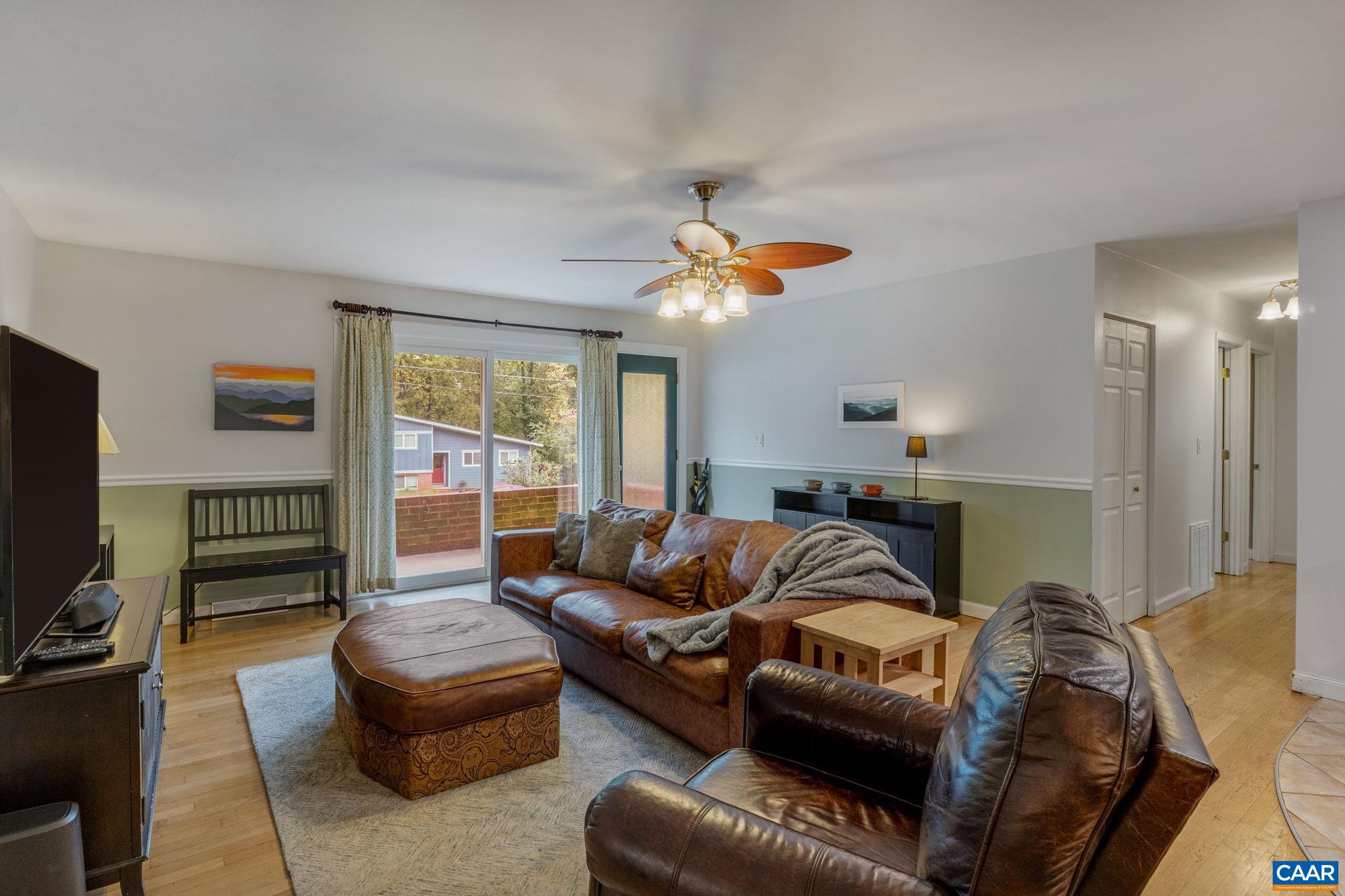 2305 WILLIAMSBURG RD