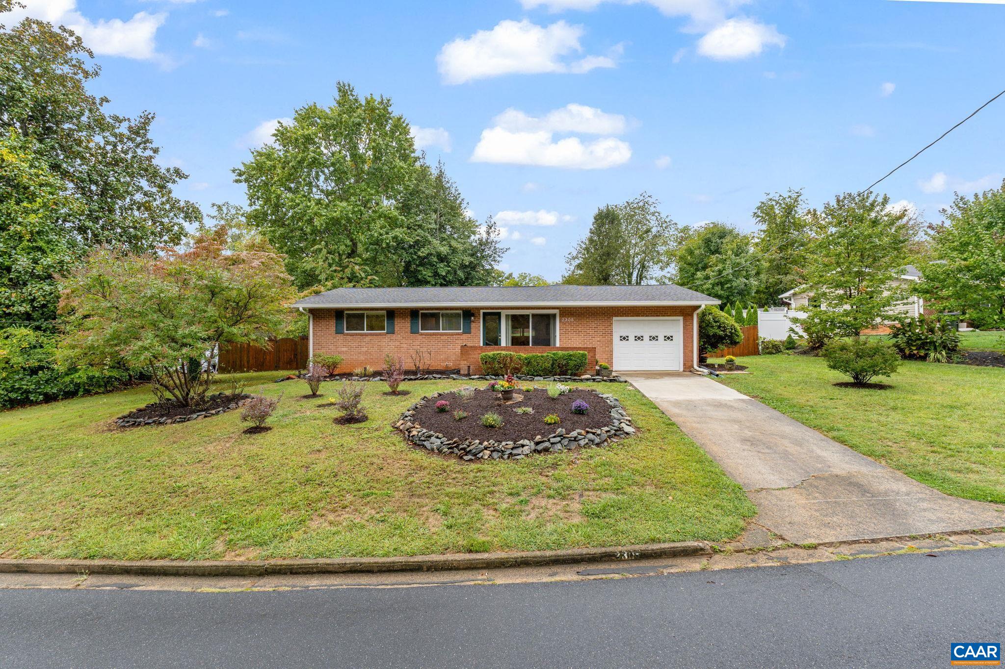 2305 WILLIAMSBURG RD