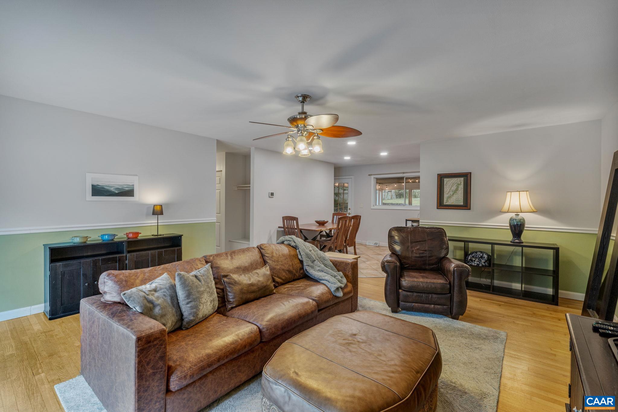 2305 WILLIAMSBURG RD