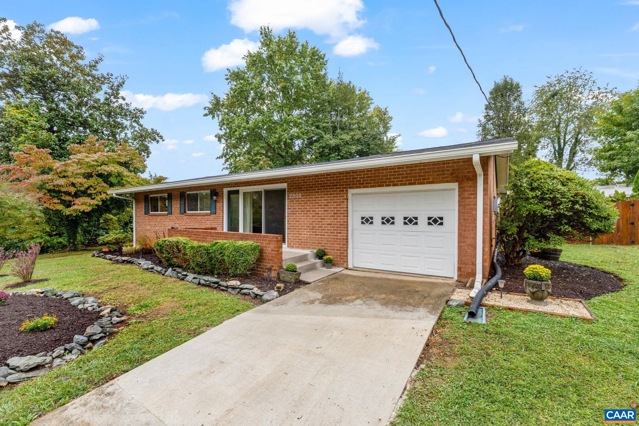 2305 WILLIAMSBURG RD