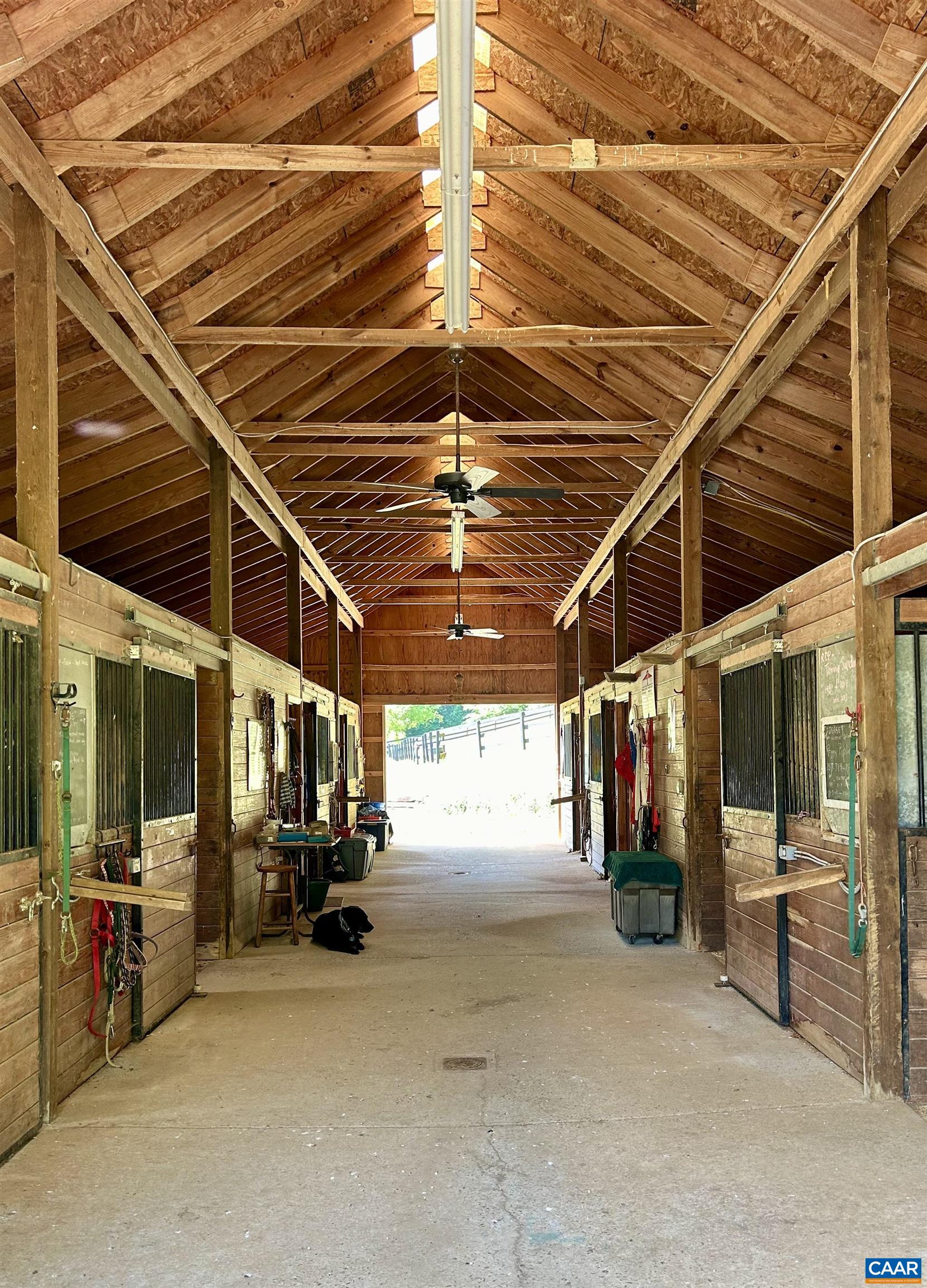 425 GREENFIELD RD