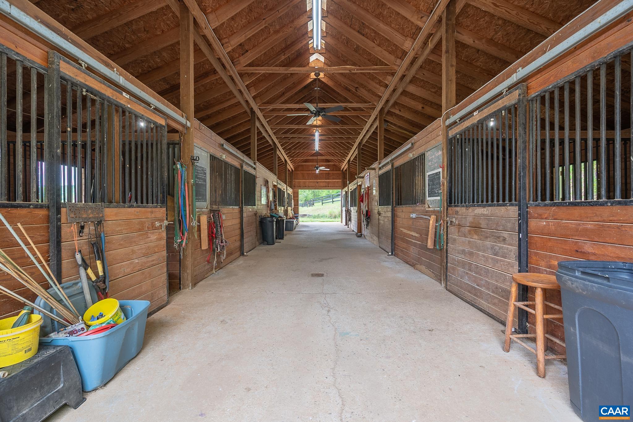 425 GREENFIELD RD