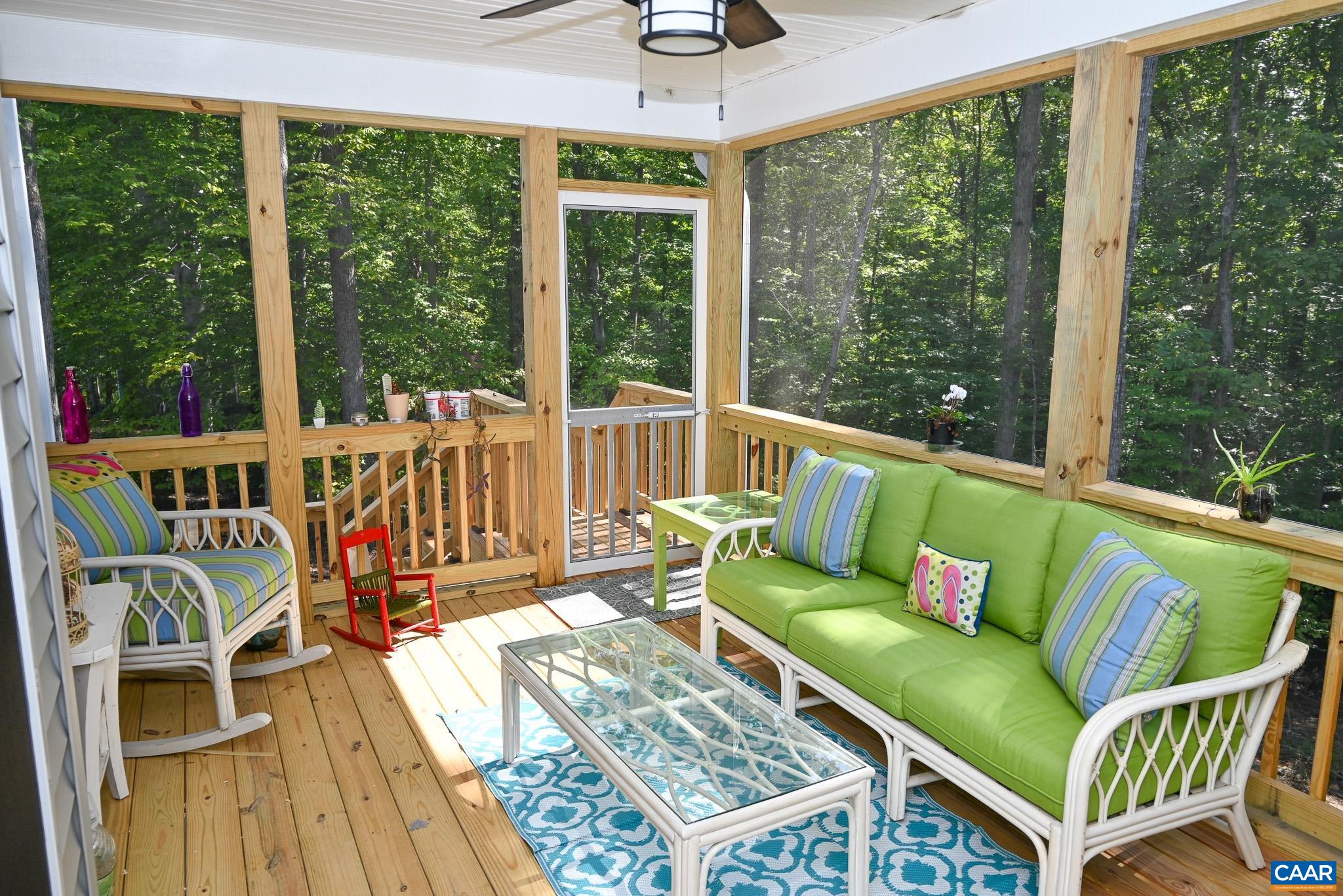 9 SASSAFRAS RD
