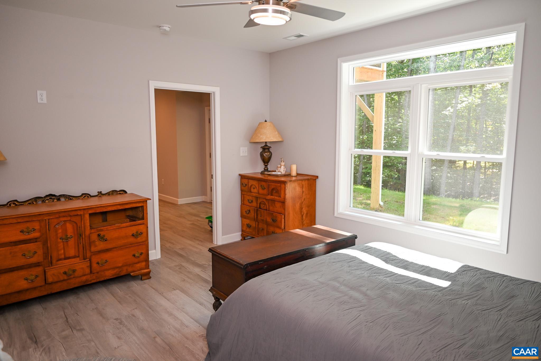 9 SASSAFRAS RD