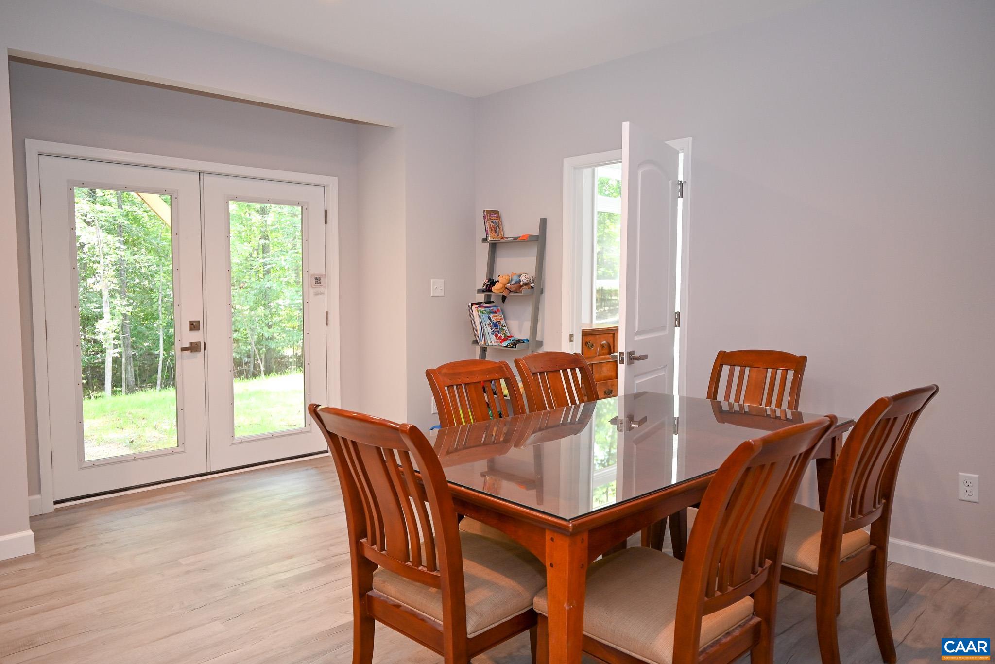 9 SASSAFRAS RD