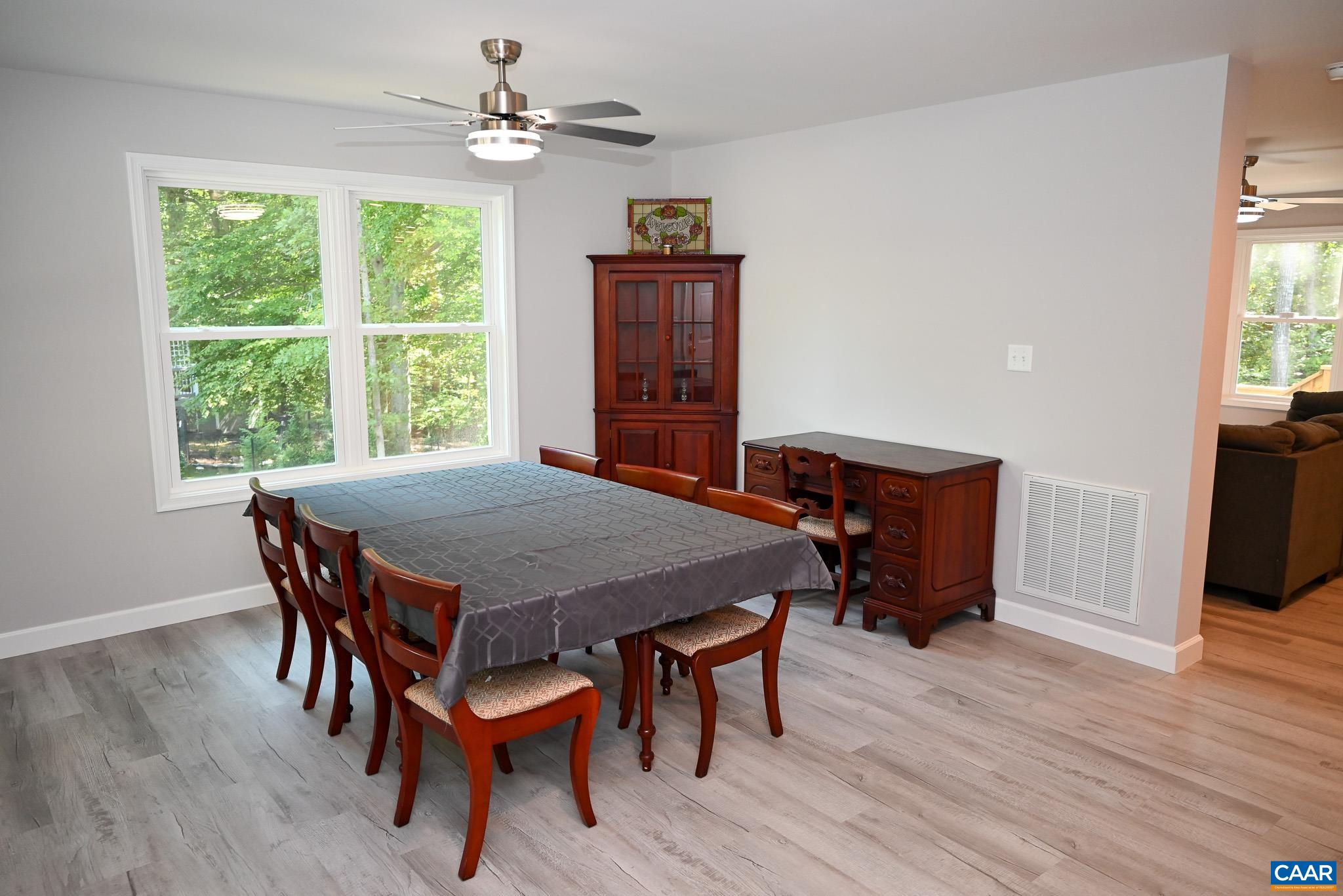 9 SASSAFRAS RD