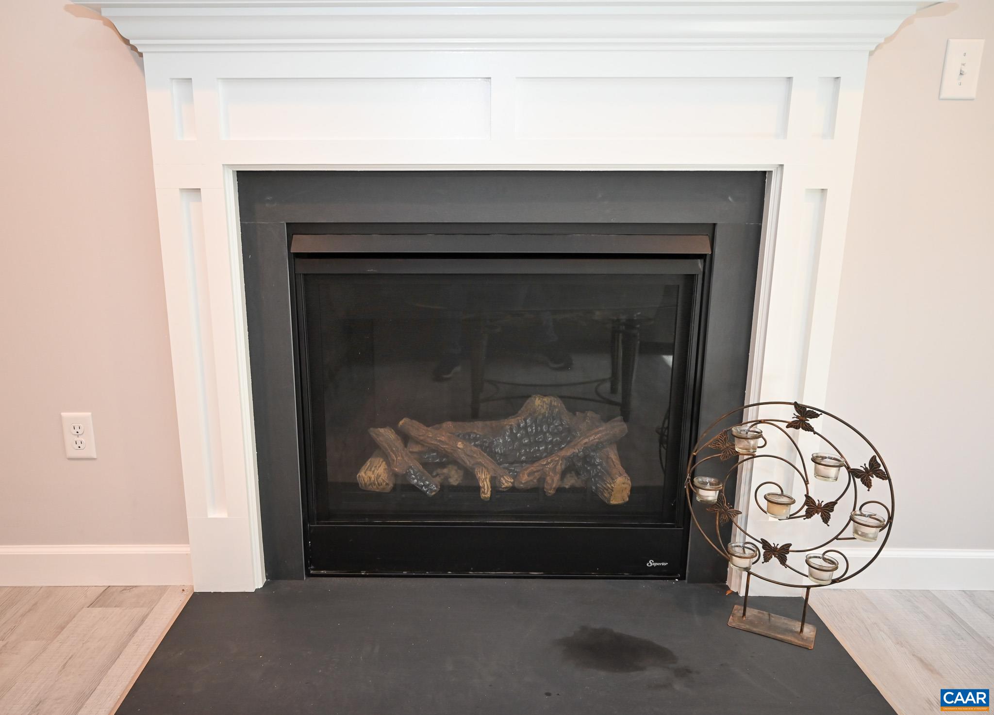 9 SASSAFRAS RD