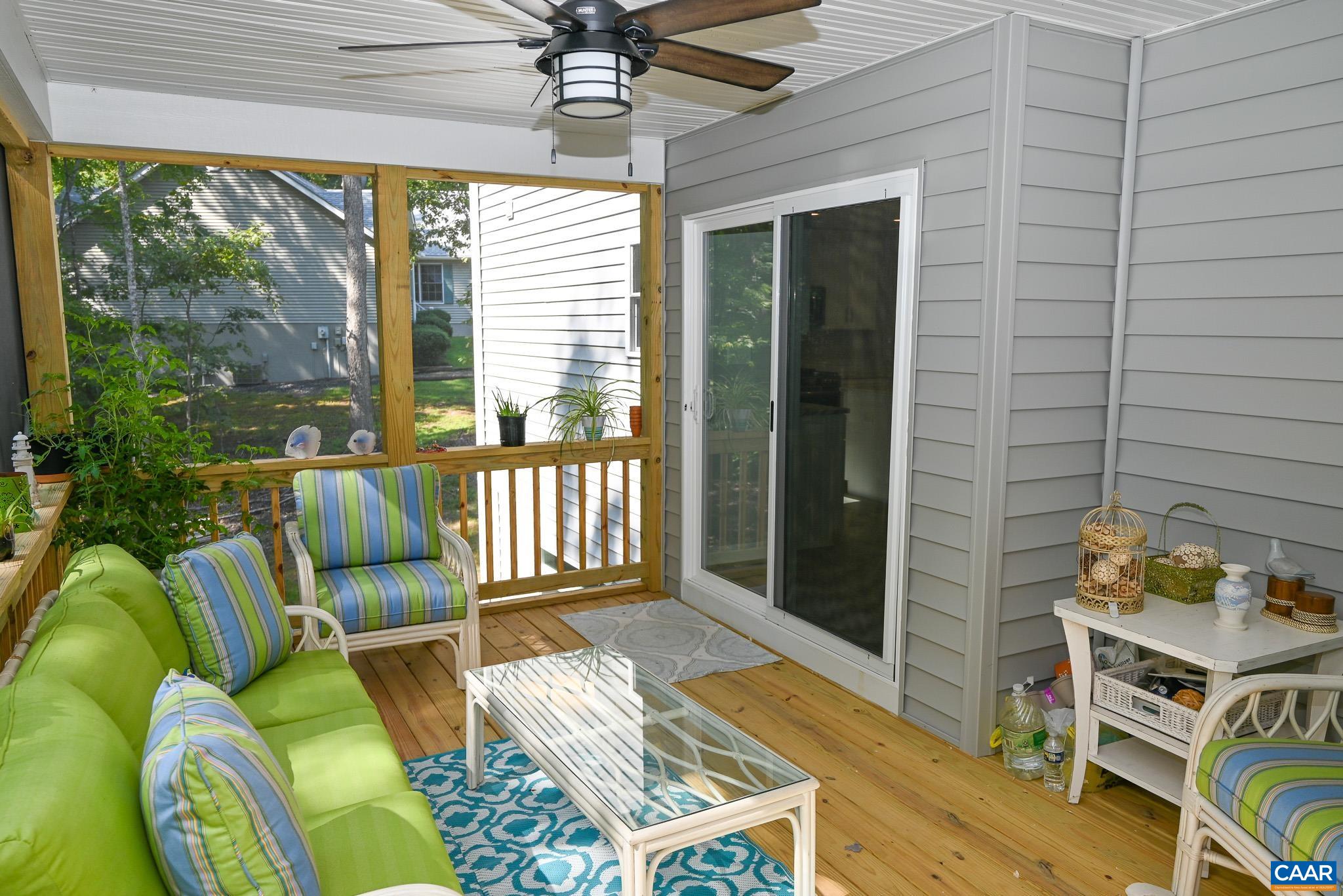 9 SASSAFRAS RD
