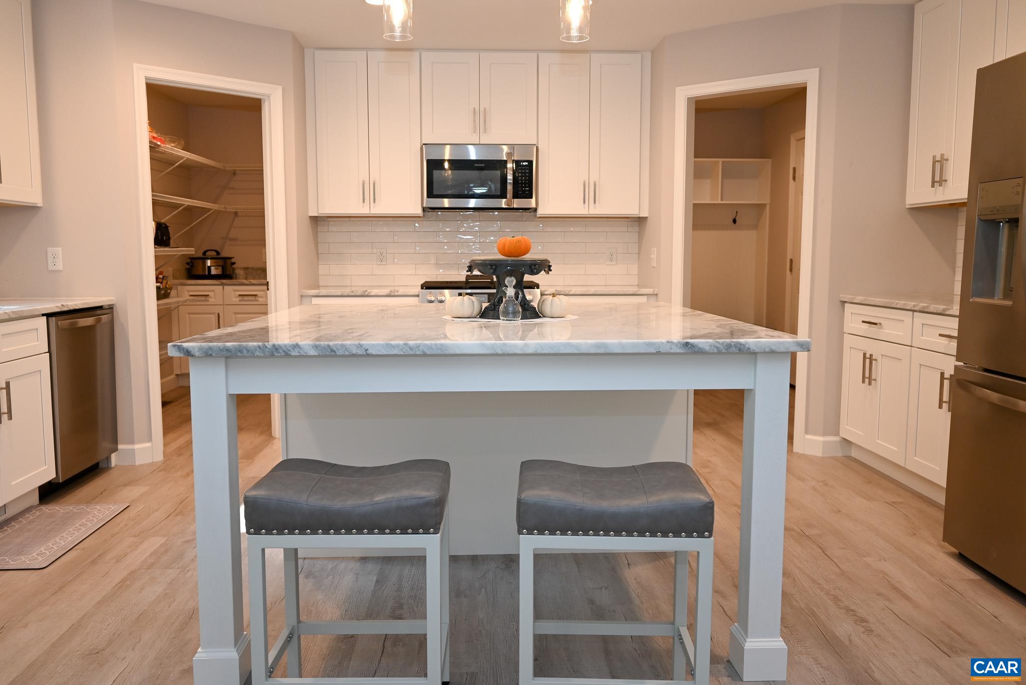 9 SASSAFRAS RD