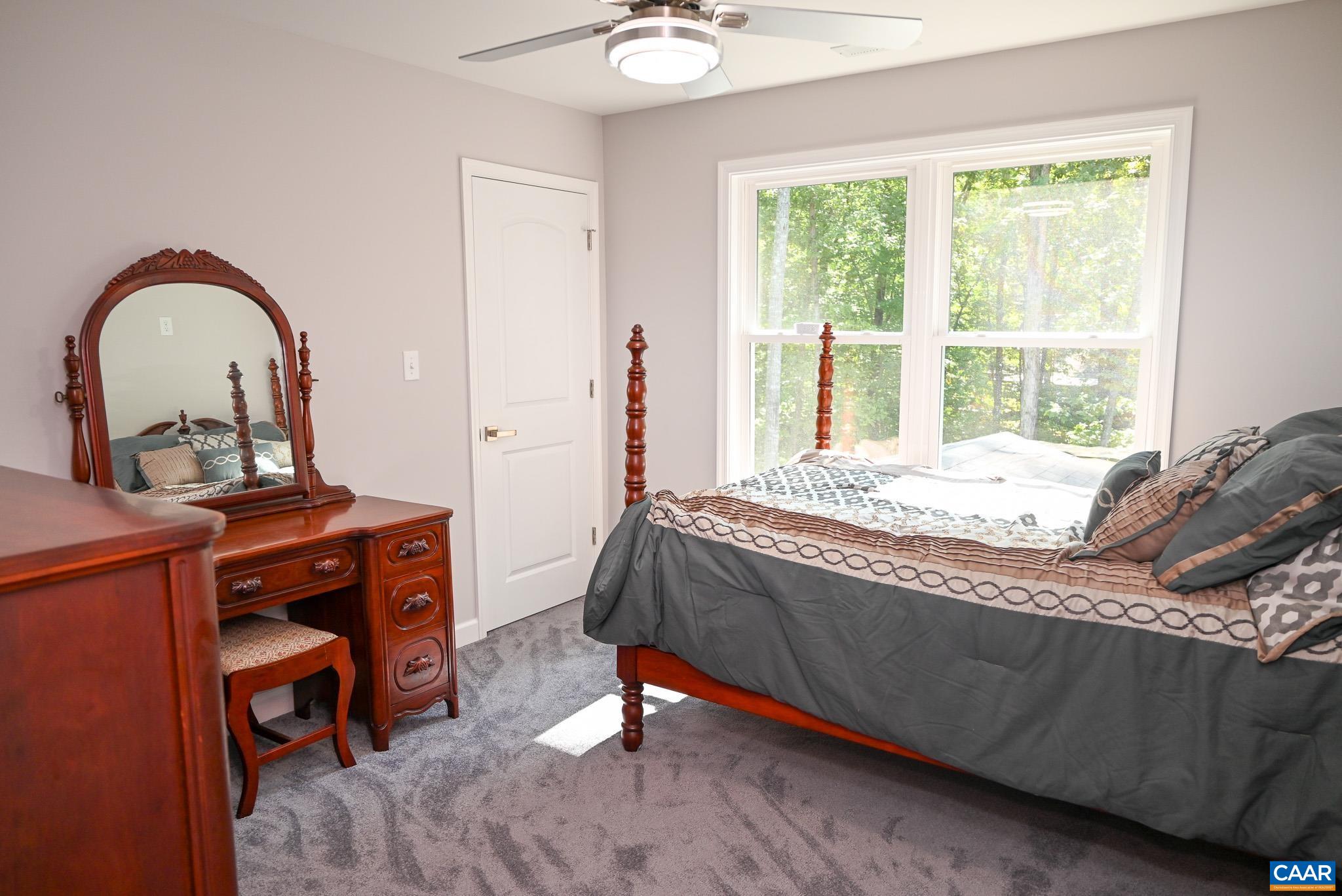9 SASSAFRAS RD