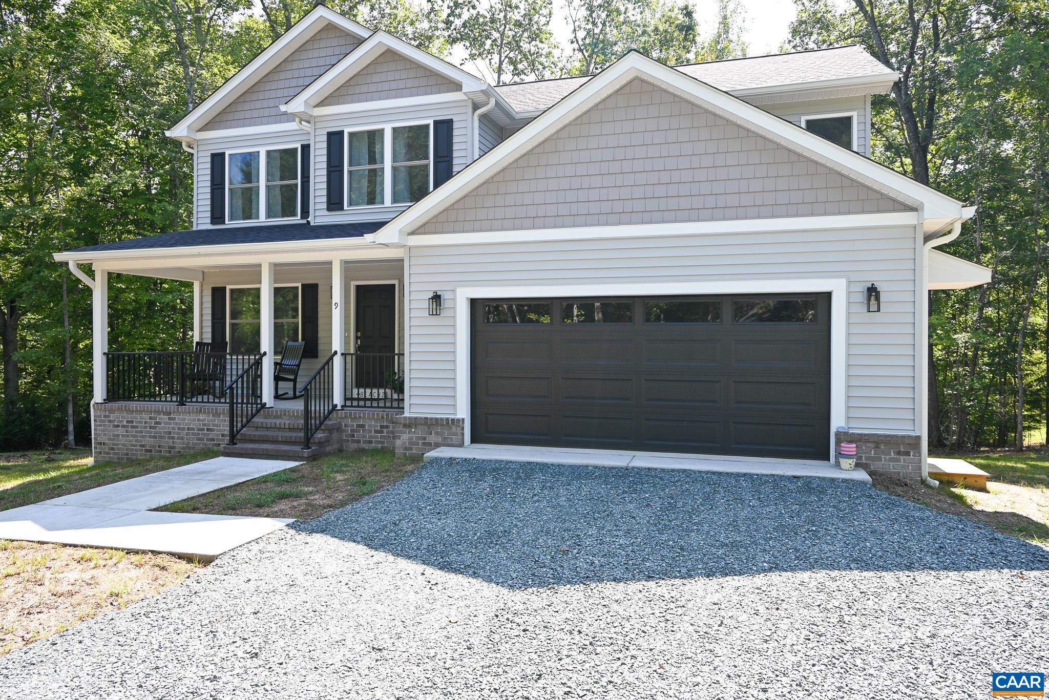 9 SASSAFRAS RD
