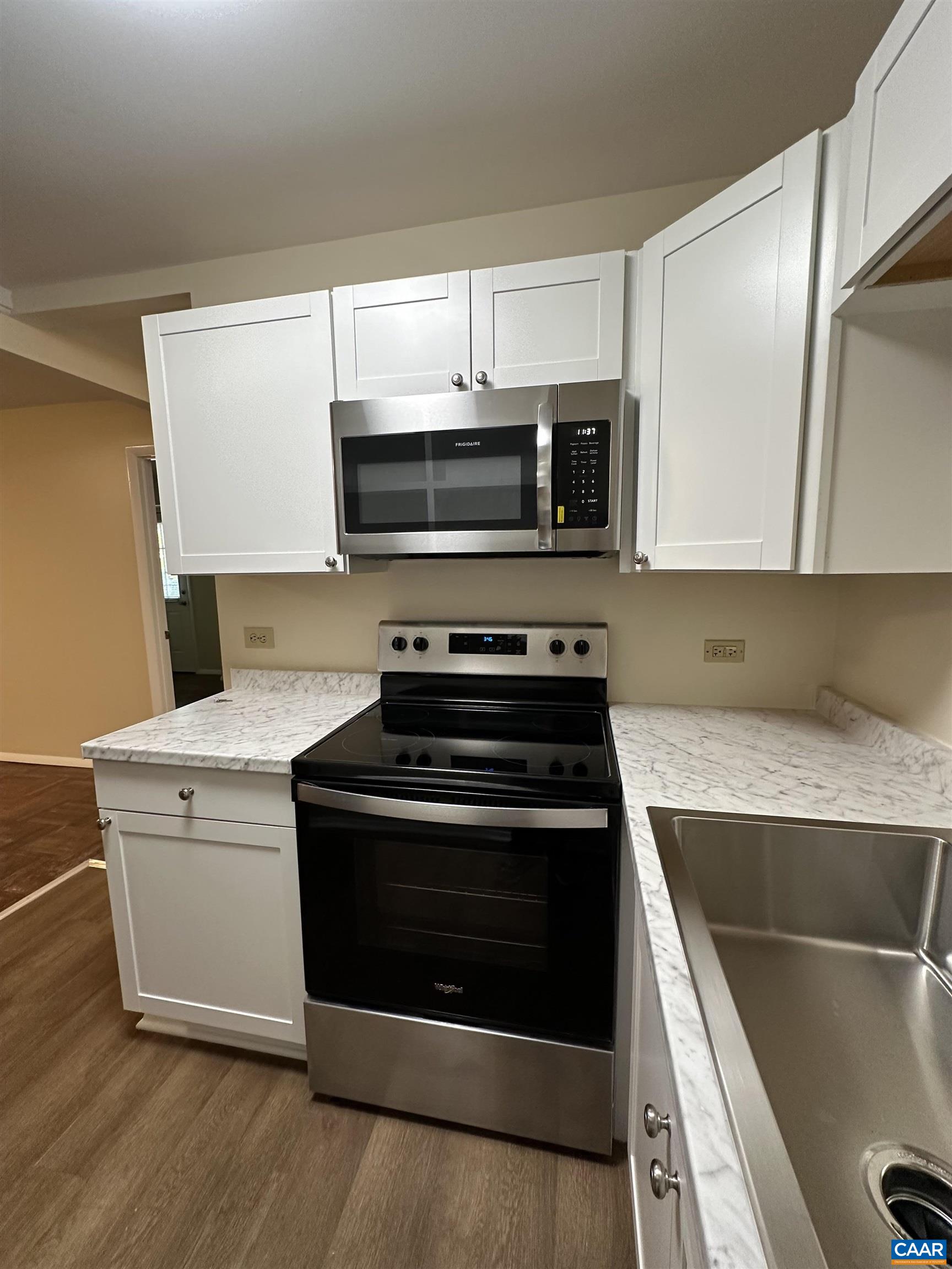 1215 WERTLAND ST Unit: B32