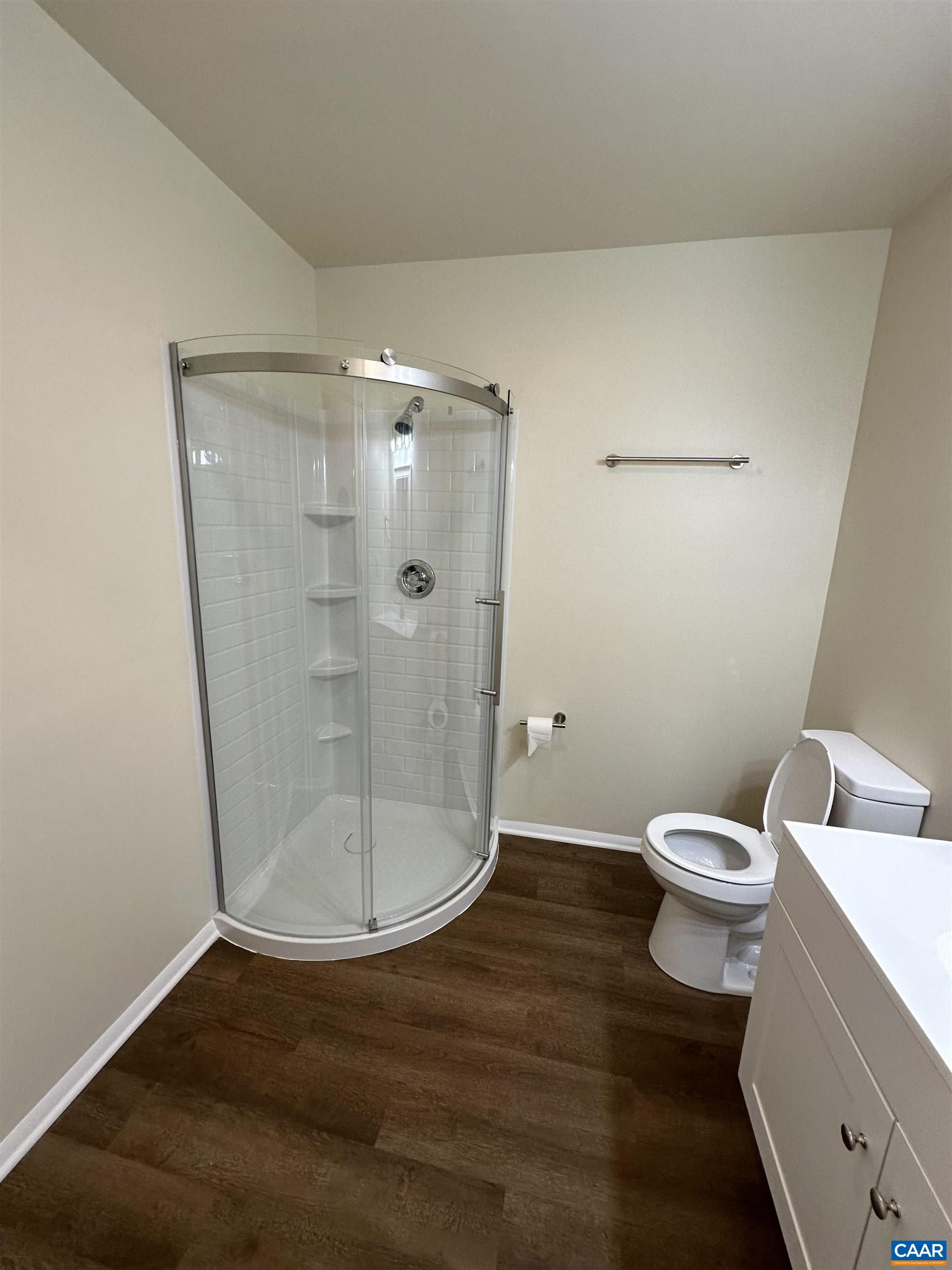 1215 WERTLAND ST Unit: B32